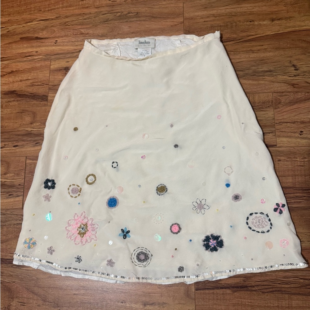 Neiman Marcus Cream A-Line Skirt with Floral Embellishments